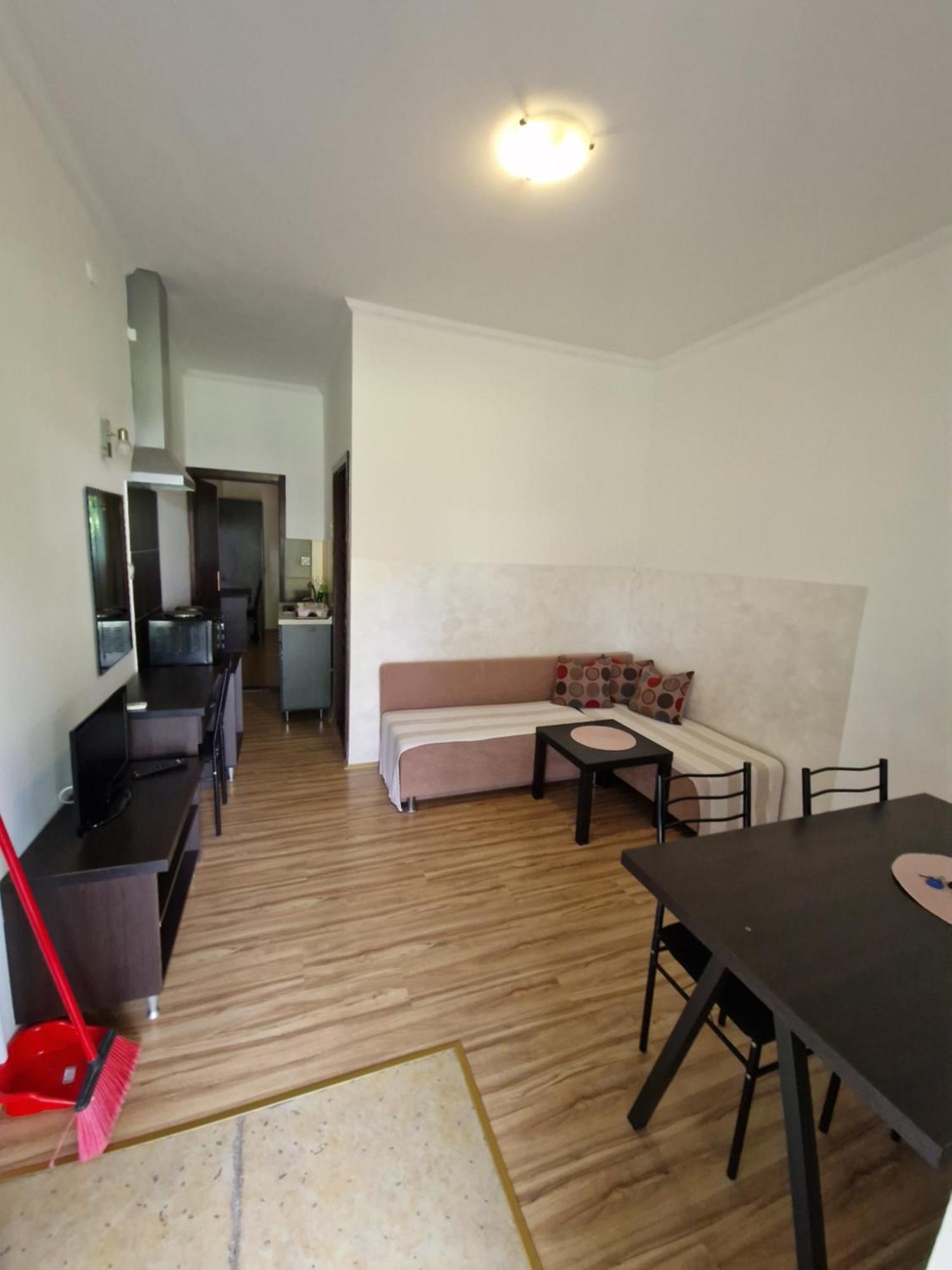 Stars Palic Apartment Bagian luar foto