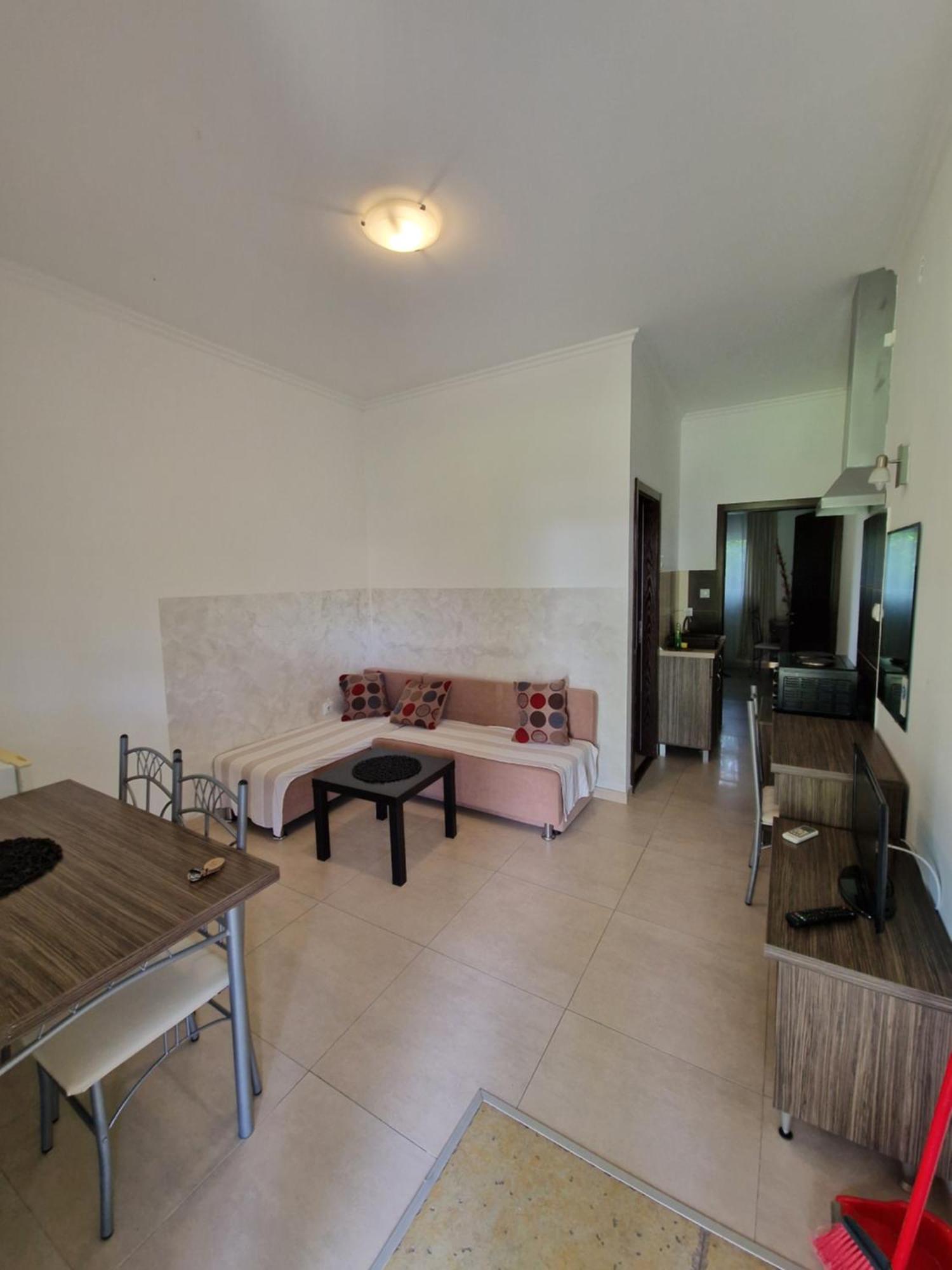 Stars Palic Apartment Bagian luar foto