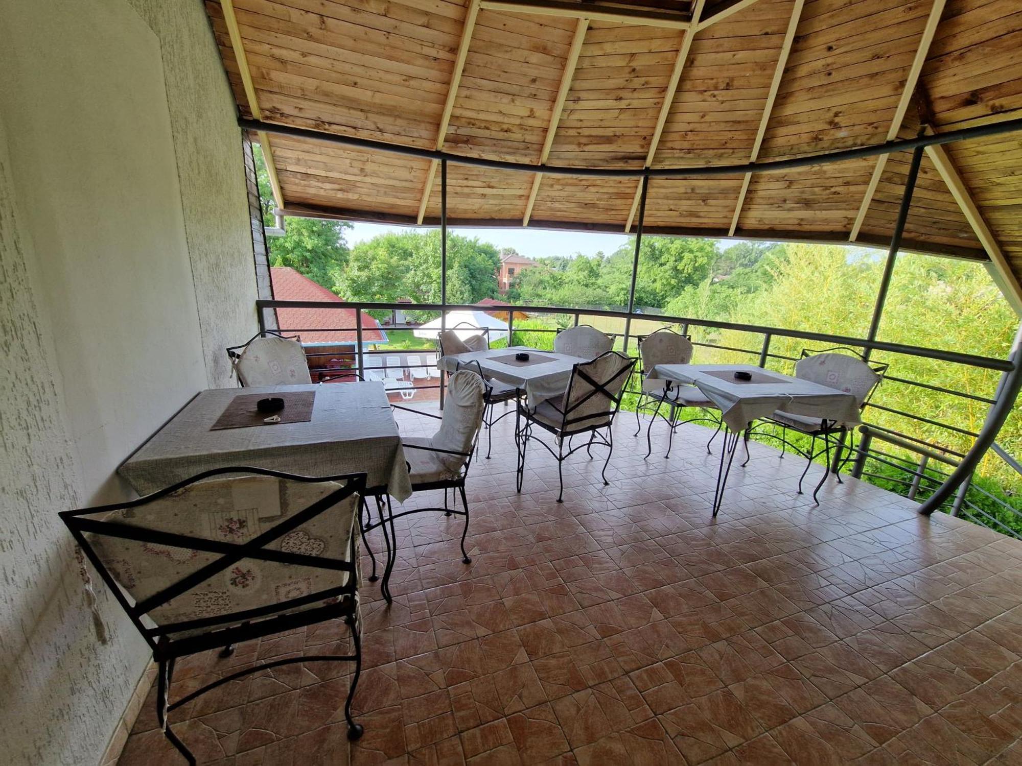 Stars Palic Apartment Bagian luar foto