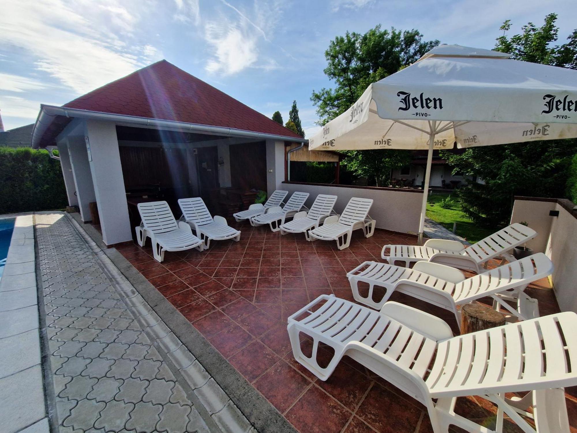 Stars Palic Apartment Bagian luar foto